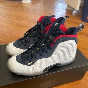 Nike Little Posite One GS Sz 4 Youth